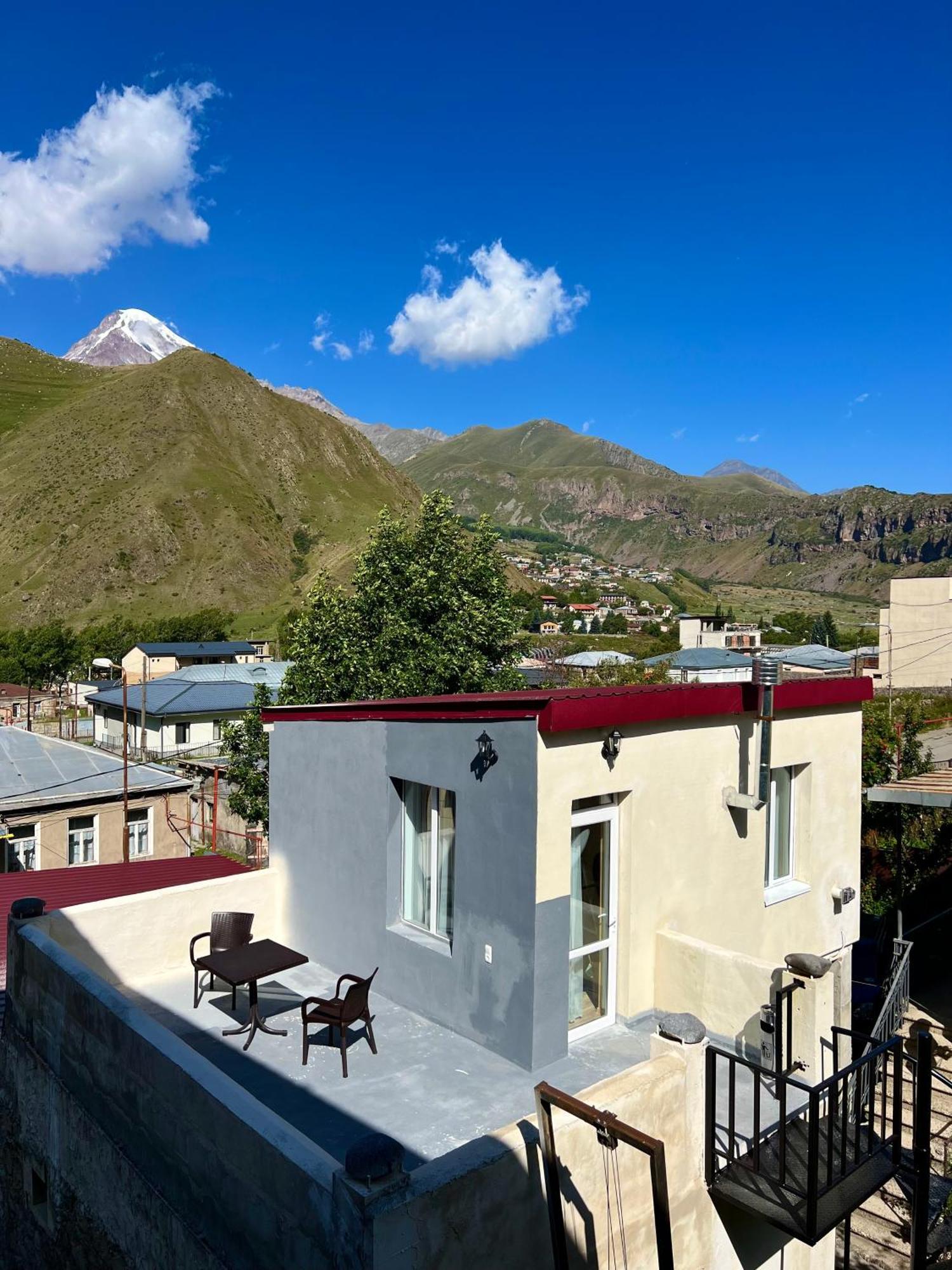 Kazbegi Green Yard Hotel Exterior foto