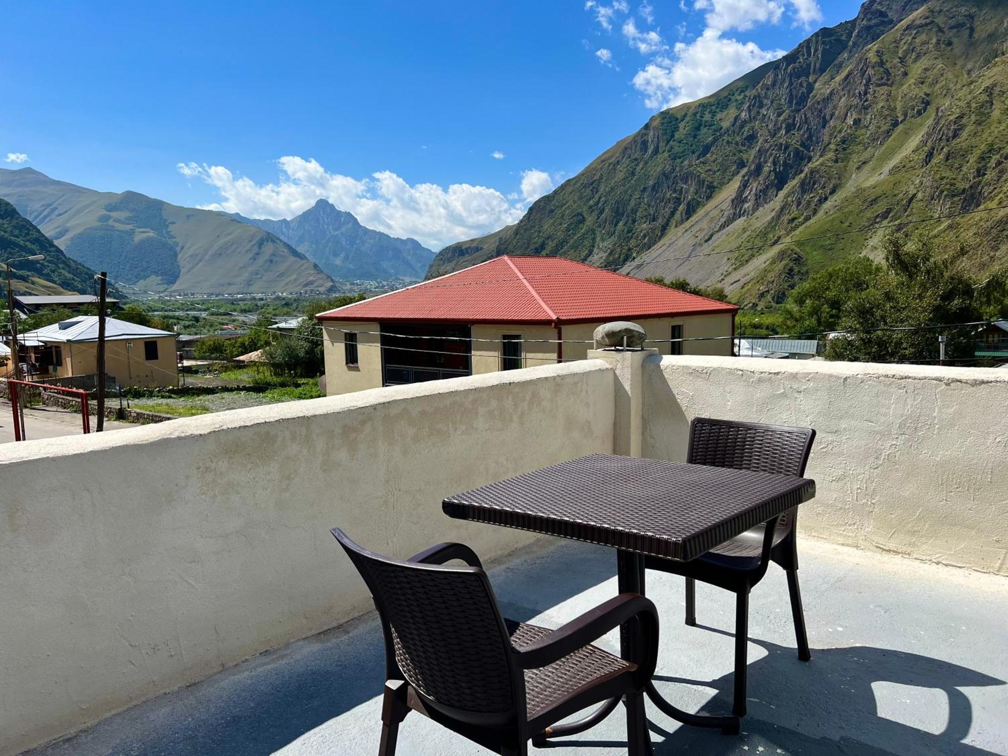 Kazbegi Green Yard Stepantsminda Exterior foto